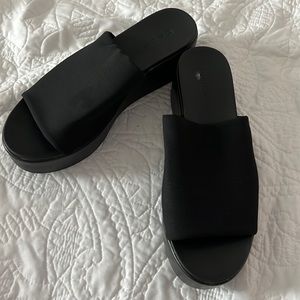 90’s Bebe Black Platform Slides